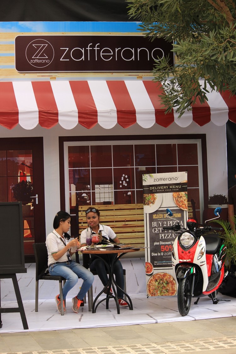 Booth New Fino 125 Blue Core di event launching di Mall Ratu Indah Makassar (2)