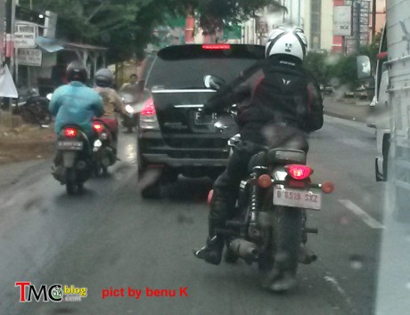 W800-1-spyshot
