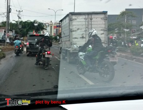 W800-2-spyshot