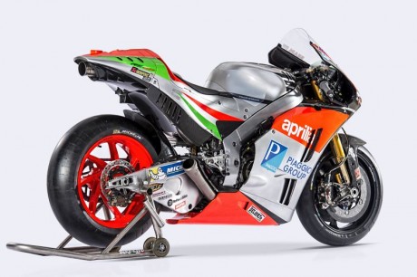 Web-01_Bike_Aprilia_RS-GP2016