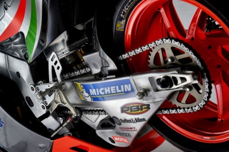Web-43_Aprilia_RS-GP2016