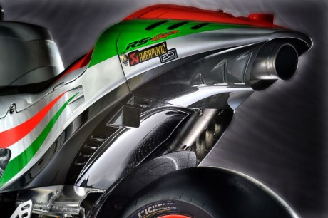Web-44_Aprilia_RS-GP2016