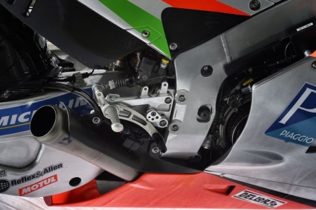 Web-51_Aprilia_RS-GP2016