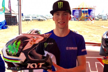 motocross-febvre-2-helm-replika-kyt-dibandrol-rp-3-5-jutaan-2016-03-08-a