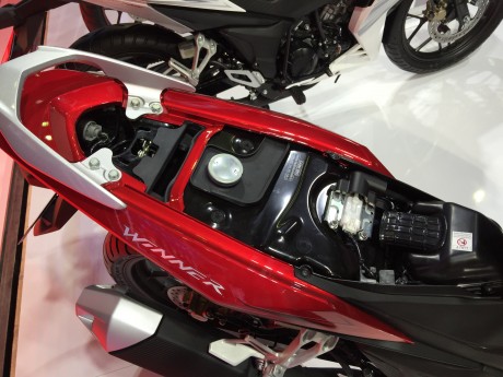 Honda-Supra-x-150-r-21