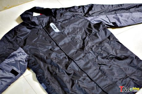 Jaket-Hujan-GIVI-005