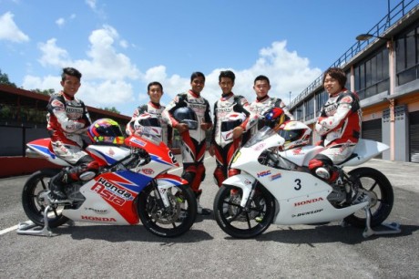 adc-riders-who-attended-the-moto3-test-from-left-khairul-idham-pawi-aditya-pangestu-sarath-kumar-andi-farid-chuang-an-yu-and-syunya-mori