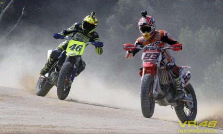 valentino-rossi-marc-marquez-moto-ranch-dirt-track