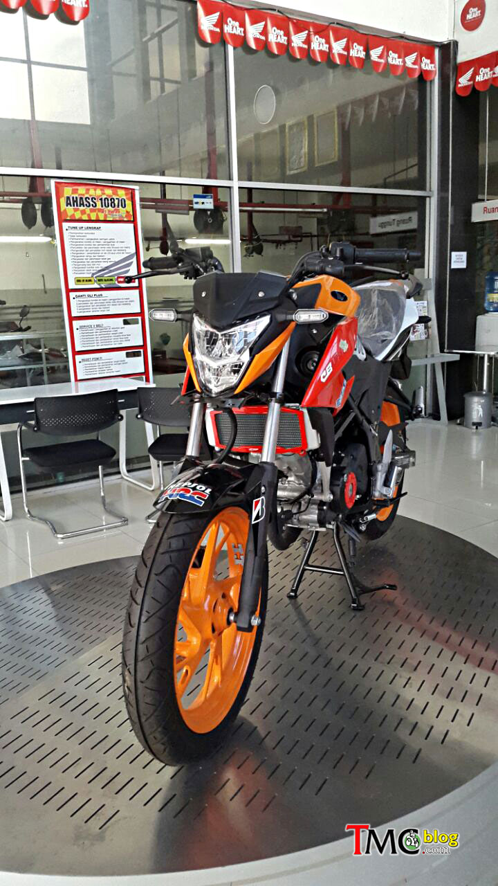 CB150R-Repsol-031