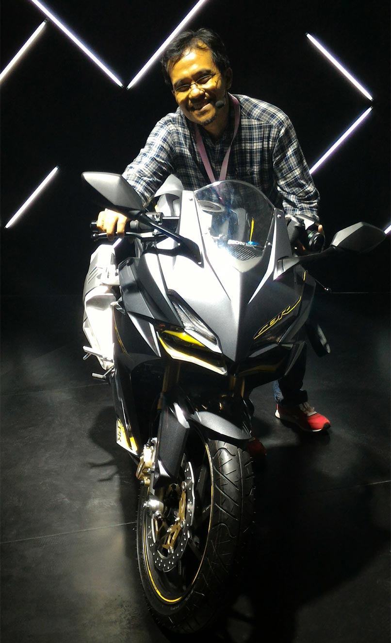 CBR250RR-23