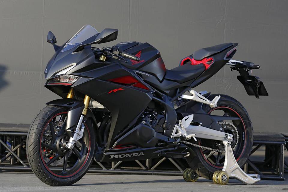 CBR250RR-Moto7-3
