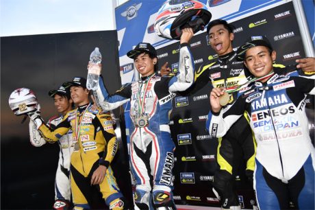 Copyrights 2016 Yamaha Motor Racing Srl day4-5