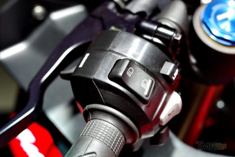 honda-cbr-250-rr-204-tmcblo
