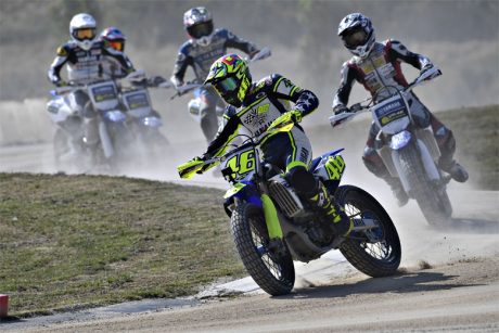 Copyrights 2016 Yamaha Motor Racing Srl mastercamp-1