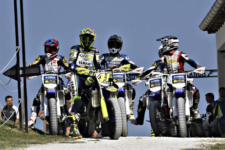 Copyrights 2016 Yamaha Motor Racing Srl mastercamp-3