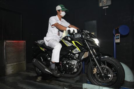 New Honda CB150R StreetFire-black