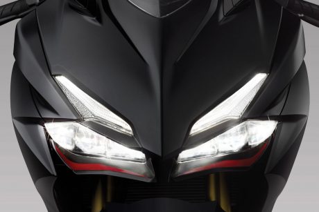 spek2-CBR250RR-13