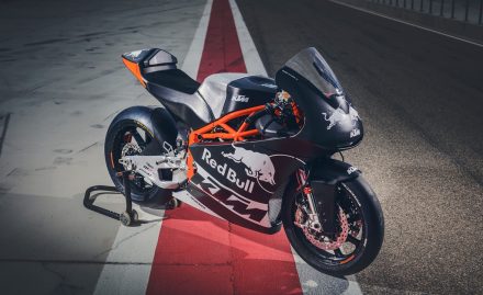 152863_wp-ktm-moto2-pit-lane-aragon-2016-xl