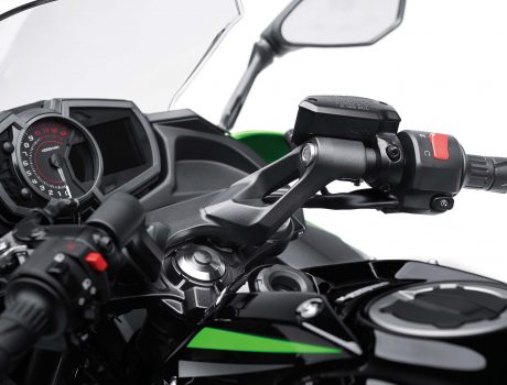 100416-2017-kawasaki-ninja-650-hi_17ex650k_44sgn1fhaa00d_c_001