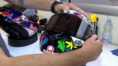 5-helmet-tearoff-kiri1