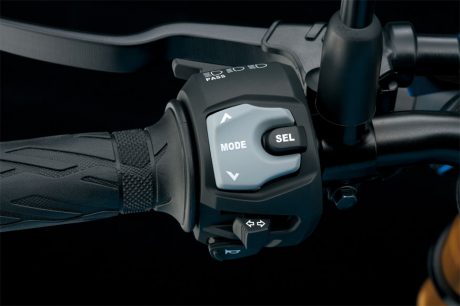 gsx-s-750-4