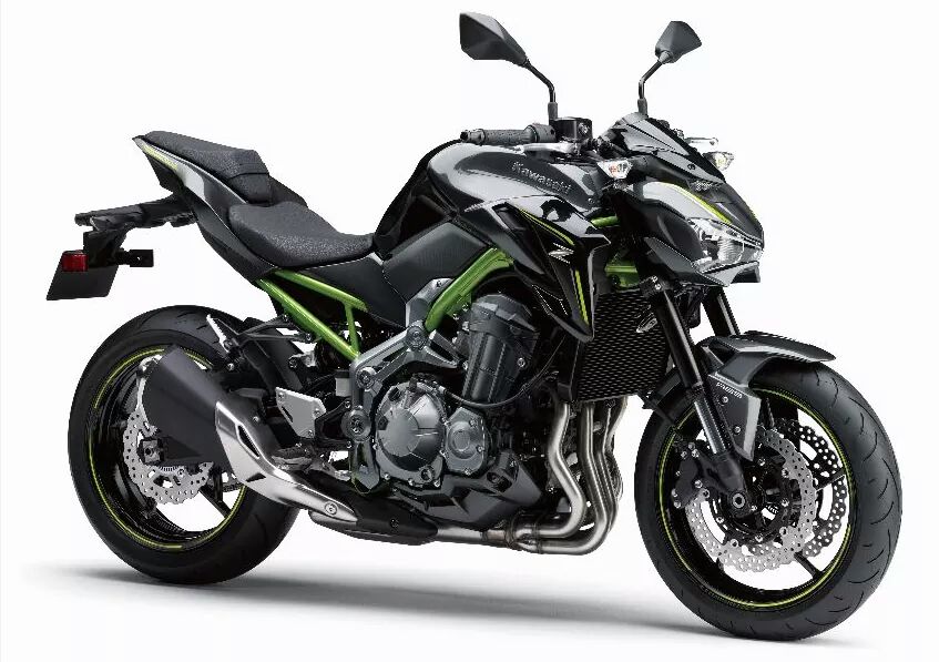z900