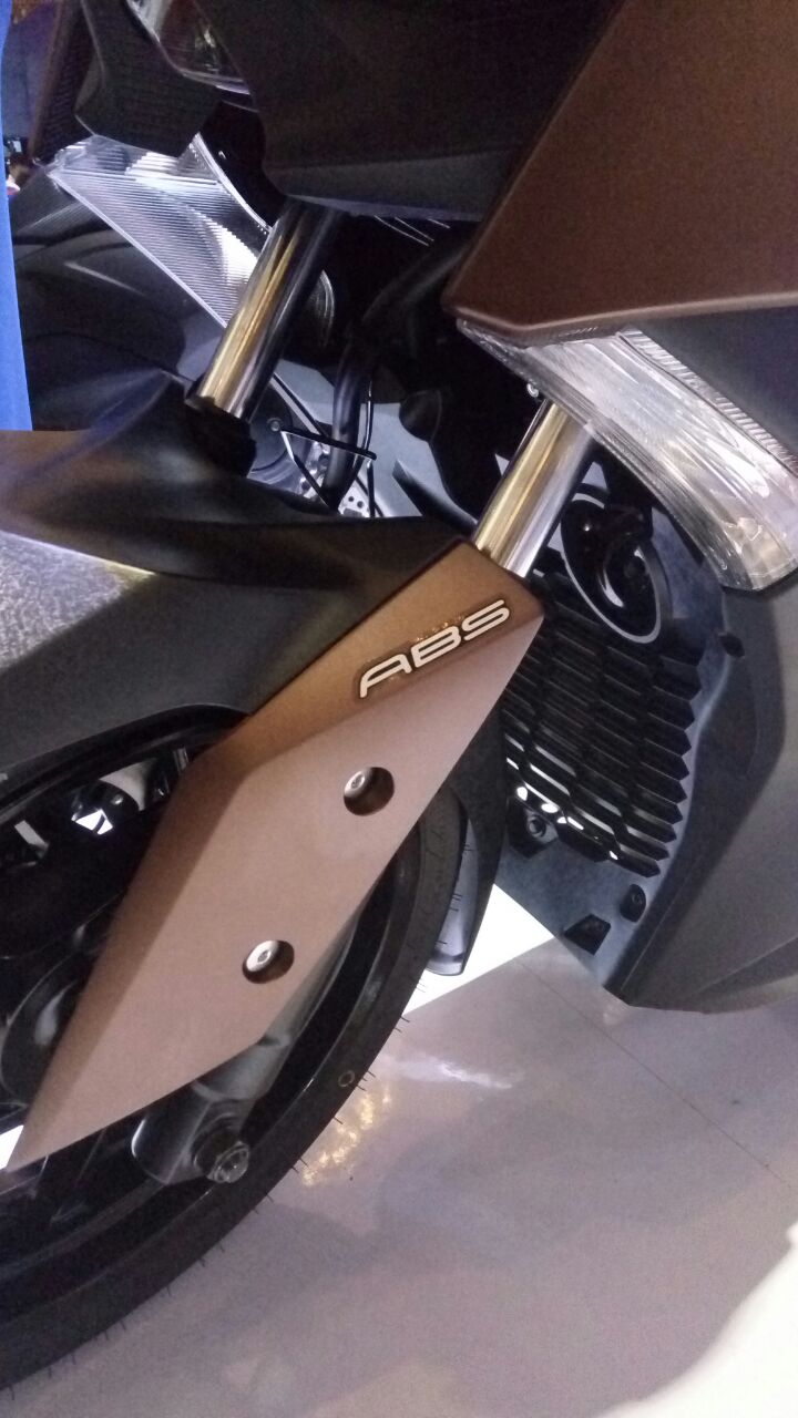 yamaha-xmax-14