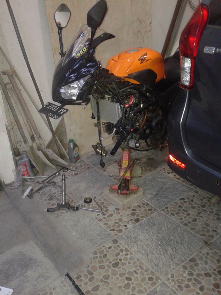 cbr150r-usd-xabre-11