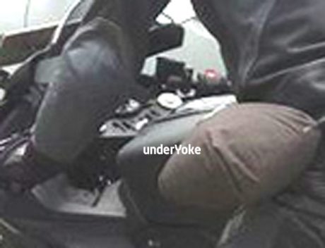 new_r15_2017-underyoke