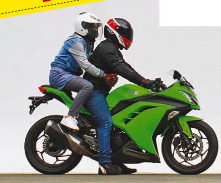boncengan-ninja250