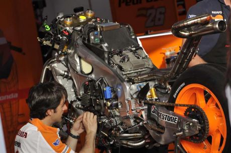 motogp-engine-2