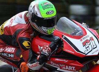 Indonesia Raya berkumandang, Gerry Salim Juara Race 1 AP250 Johor 2017 … Dua CBR250RR Naik Podium