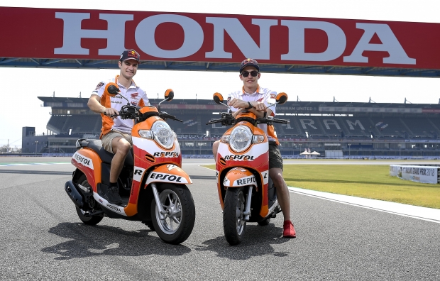 Sirkuit Chang Buriram menurut Marquez dan Pedrosa setelah mencoba dengan Honda Scoopy Repsol Replica