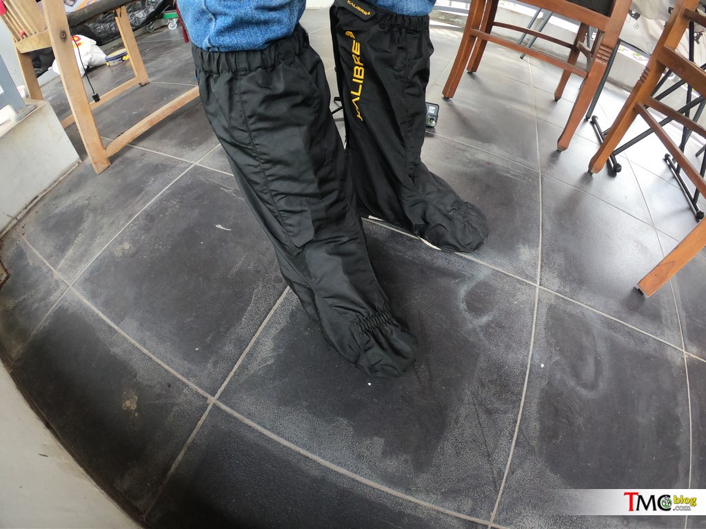 Cover Sepatu Kalibre