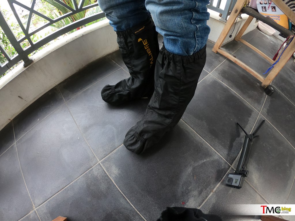 Cover Sepatu Kalibre