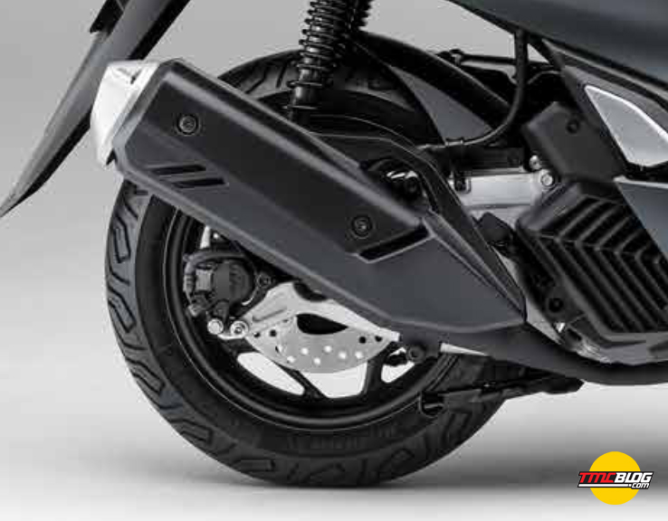 [Opini] Resep Agar Vario 160 Bisa Jabanin Aerox 155 : Velg Lebarin Jadi 3,5 Inchi Plus Cakram Belakang !