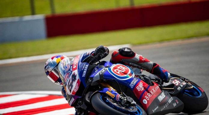 Toprak Razgatlioglu Juara Race 2 WSBK Donington UK 2021 - TMCBlog.com