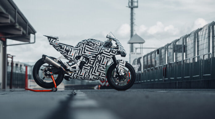 2025 KTM 990 RC-7