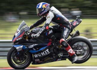 TOPRAK Memenangkan Race 2 WSBK Donington Park – Inggris 2024 . . . Untouchable Hat Trick !