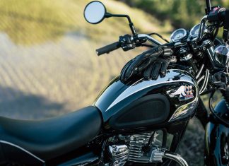 Melihat Kawasaki W230 Secara Langsung . . . Mirip W250 !