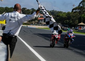 BULEGA Menangkan Superpole Race WSBK Estoril Portugal 2024 dengan jarak 0,003 detik dari Toprak