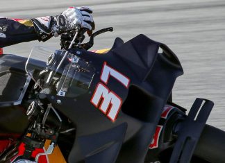 Analisis Fungsi Windshield Mungil KTM RC16 di Tes Barcelona