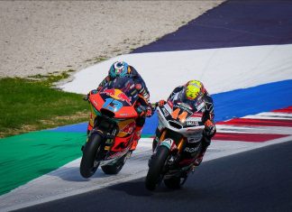 Moto2 Finale 2024 : Empat Pembalap Berjibaku Untuk Medali Perunggu