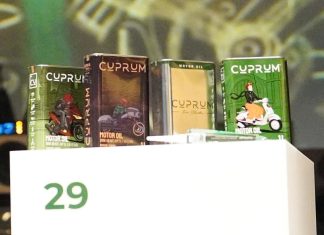 Cuprum Motor Oil Resmi Dijual di Indonesia . . Harga Mulai Rp 100 Ribuan Dengan Kemasan Premium