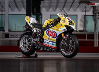 FOTO : Ducati Panigale V4R Andrea Iannone Go Eleven WSBK 2025