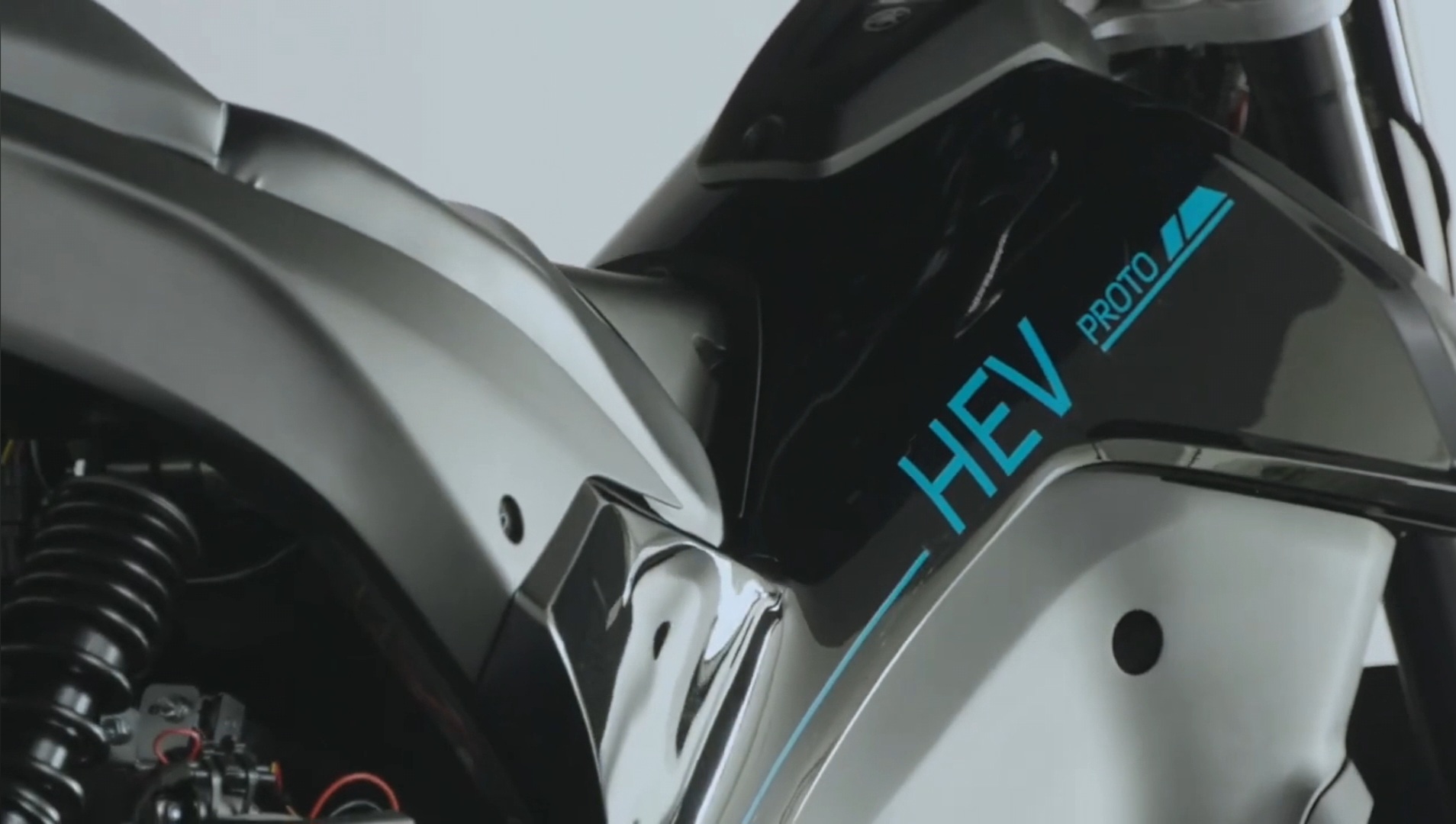 Yamaha Kenalkan Prototipe Motor Parallel-Serial Hybrid - TMCBlog.com