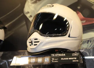 Arai Punya Varian Helm Neo-Klasik Baru : TX STRADA