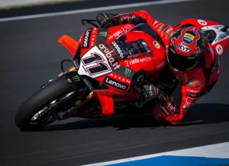 BULEGA Memenangkan Race 2 WSBK Aragon 2025