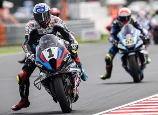 TOPRAK RAZGATLIOGLU Memenangkan Race 2 WSBK Balaton Park