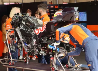 Coba Menguak akar Masalah Reliabilitas Mesin V4 KTM RC16 2026